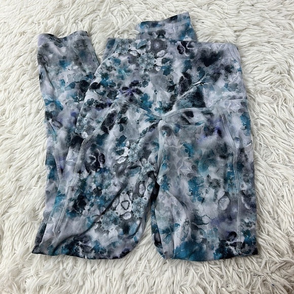 Lululemon Align High Rise Crop with Pockets 23" Kaleidofloral Multi - Picture 6 of 6